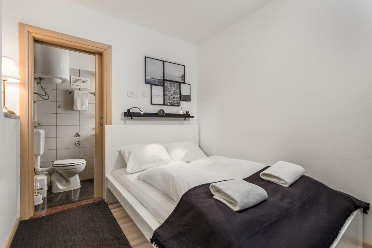 Room Andrea Rijeka Eksteriør bilde